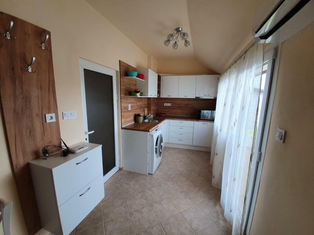 Apartament Tersus Warna Zewnętrze zdjęcie