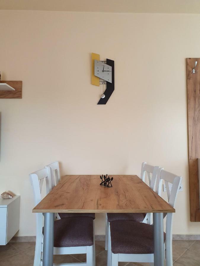 Apartament Tersus Warna Zewnętrze zdjęcie