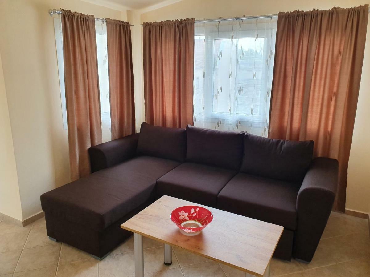 Apartament Tersus Warna Zewnętrze zdjęcie
